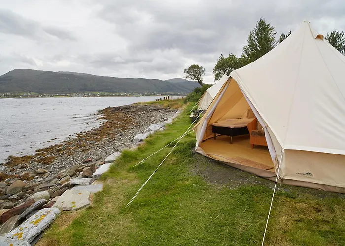 Sandtorgholmen Glamping *